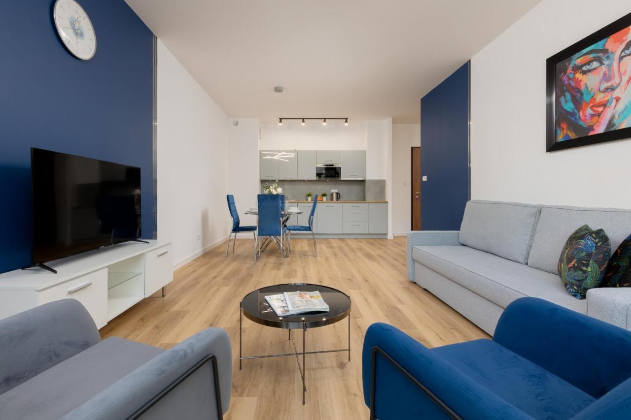 Apartment Avenue Solidarnosci On Wola By Noclegi Renters Warsaw Exterior photo